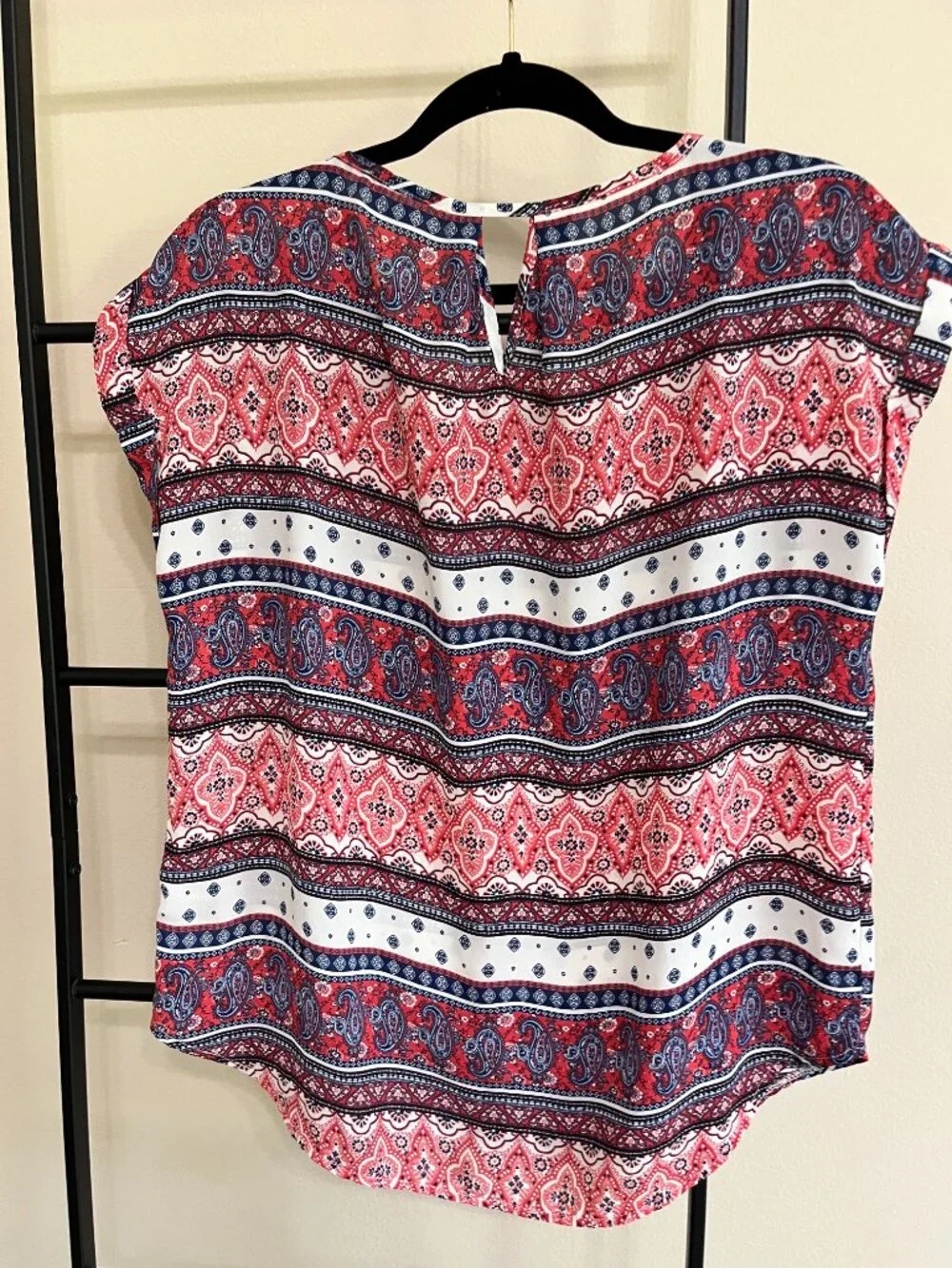 *Pink Rose Boho Paisley Print Casual Top Size Large
